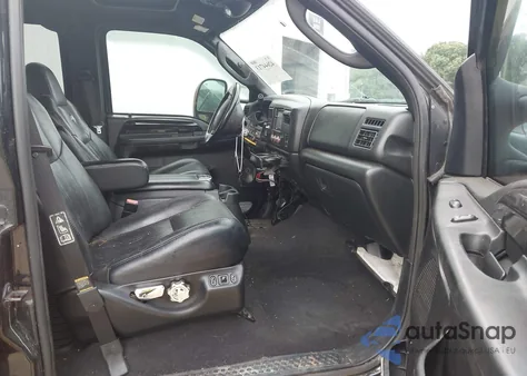 2004 Ford F-250 Lariat/Xl/Xlt z USA, uszkodzony, nr VIN 1FTNW21P44EB44543